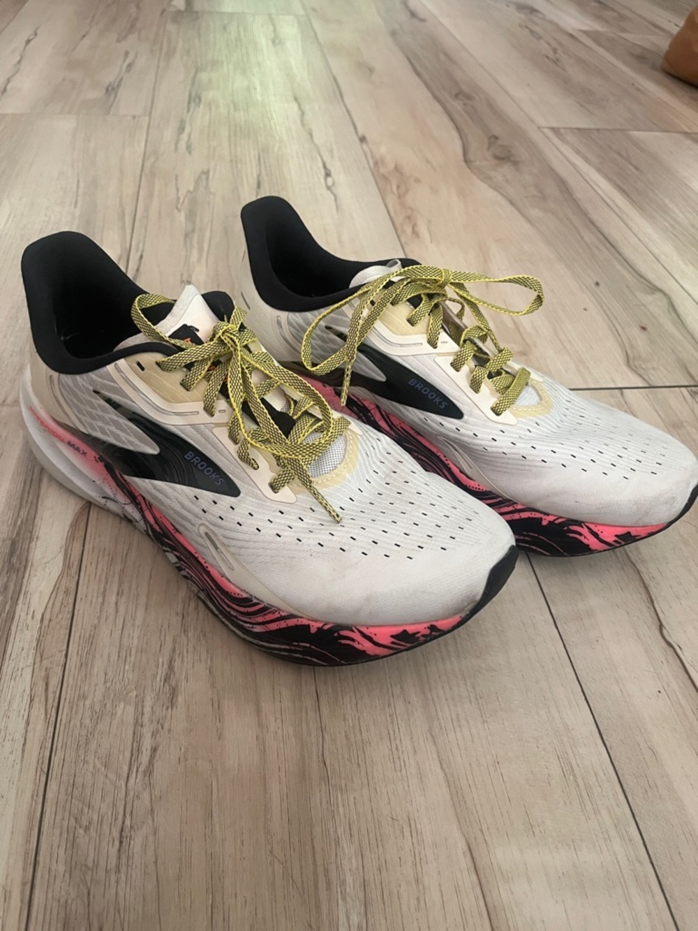 Brooks Hyperion Max Women’s White Running Shoes with Pink and Yellow Details